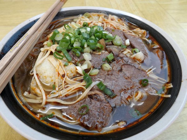 徽湘情緣淮南牛肉湯的做法-家常味煮菜譜