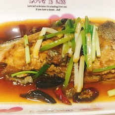 紅燒黃花魚的做法-醬香味燒菜譜