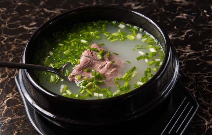 徽湘情緣淮南牛肉湯的做法-家常味煮菜譜