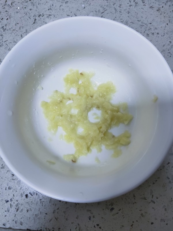 黃瓜拌涼皮。的做法-咸鮮味拌菜譜