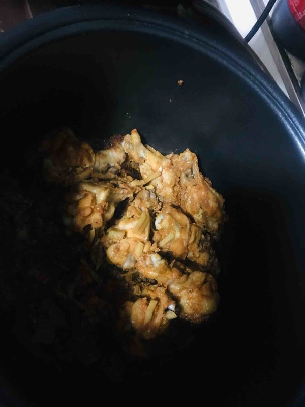 電飯煲奧爾良雞翅根的做法-咸鮮味燜菜譜-易網健康養生網 電飯煲奧爾良雞翅根的做法-咸鮮味燜菜譜