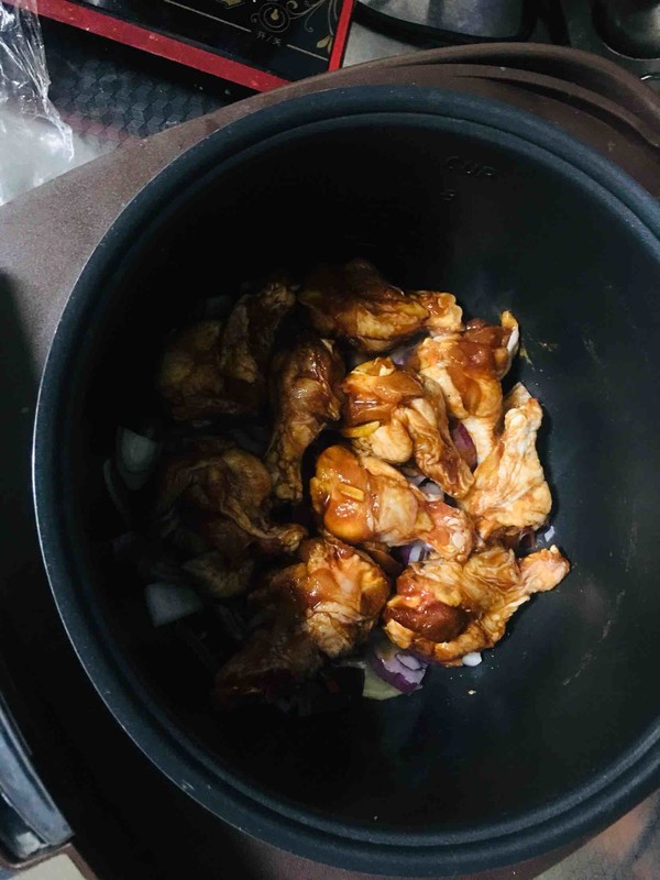 電飯煲奧爾良雞翅根的做法-咸鮮味燜菜譜-易網健康養生網 電飯煲奧爾良雞翅根的做法-咸鮮味燜菜譜