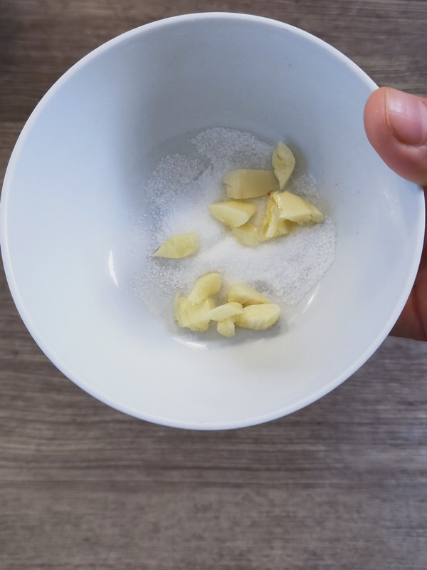 黃瓜拌涼皮。的做法-咸鮮味拌菜譜