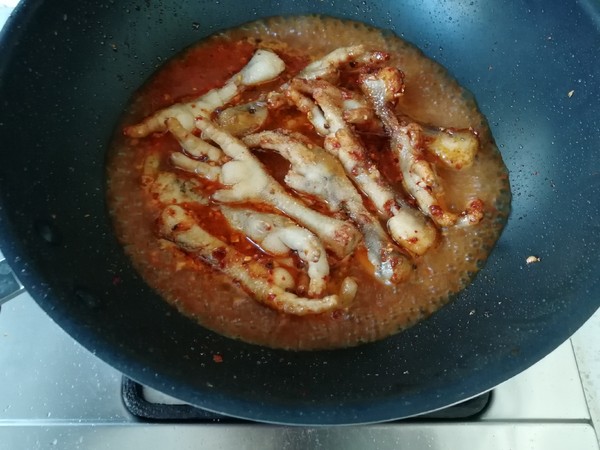 韓式辣醬雞爪的做法-香辣味炒菜譜