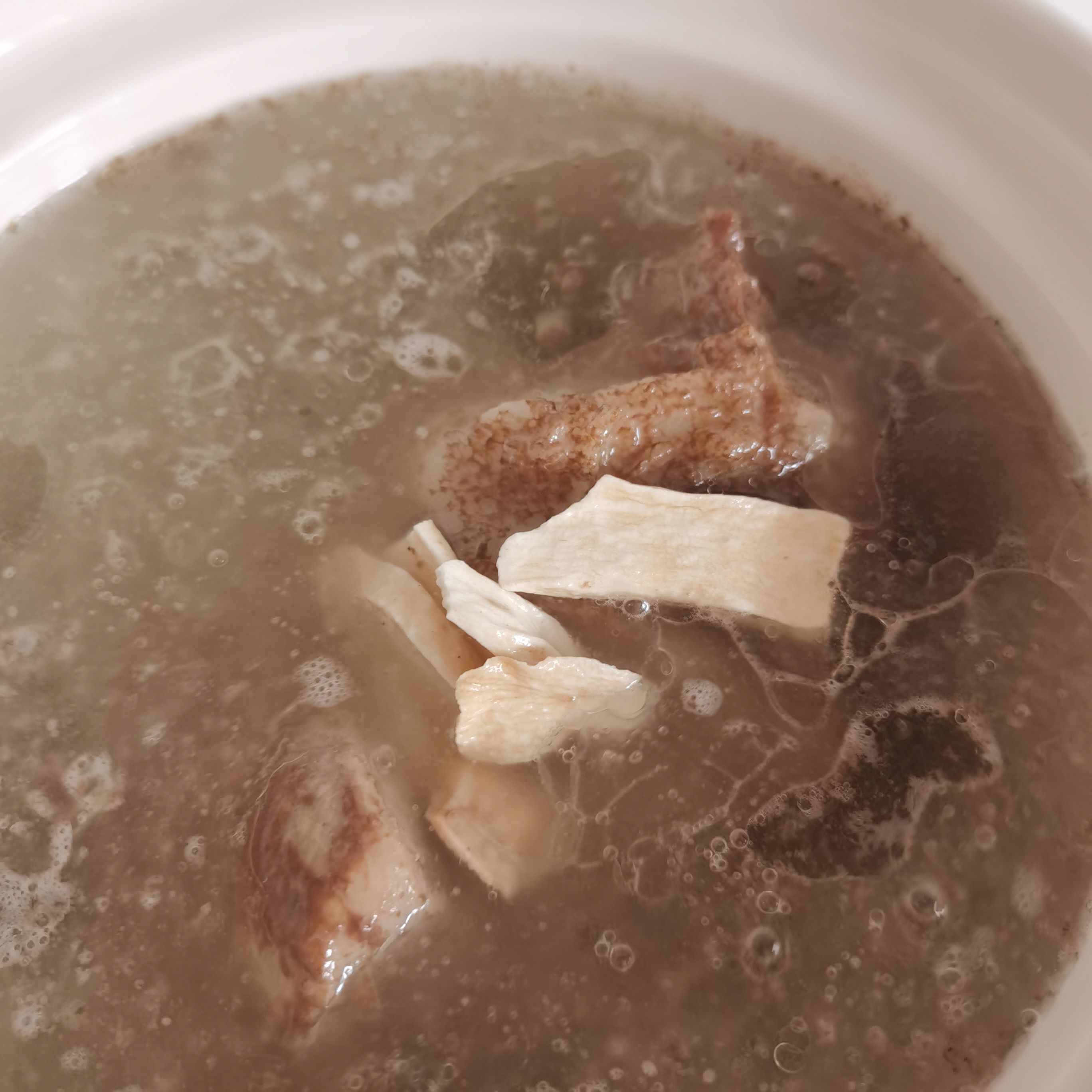 胡蘿卜玉米大骨湯的做法-家常味燉菜譜-易網健康養生網 胡蘿卜玉米大骨湯的做法-家常味燉菜譜