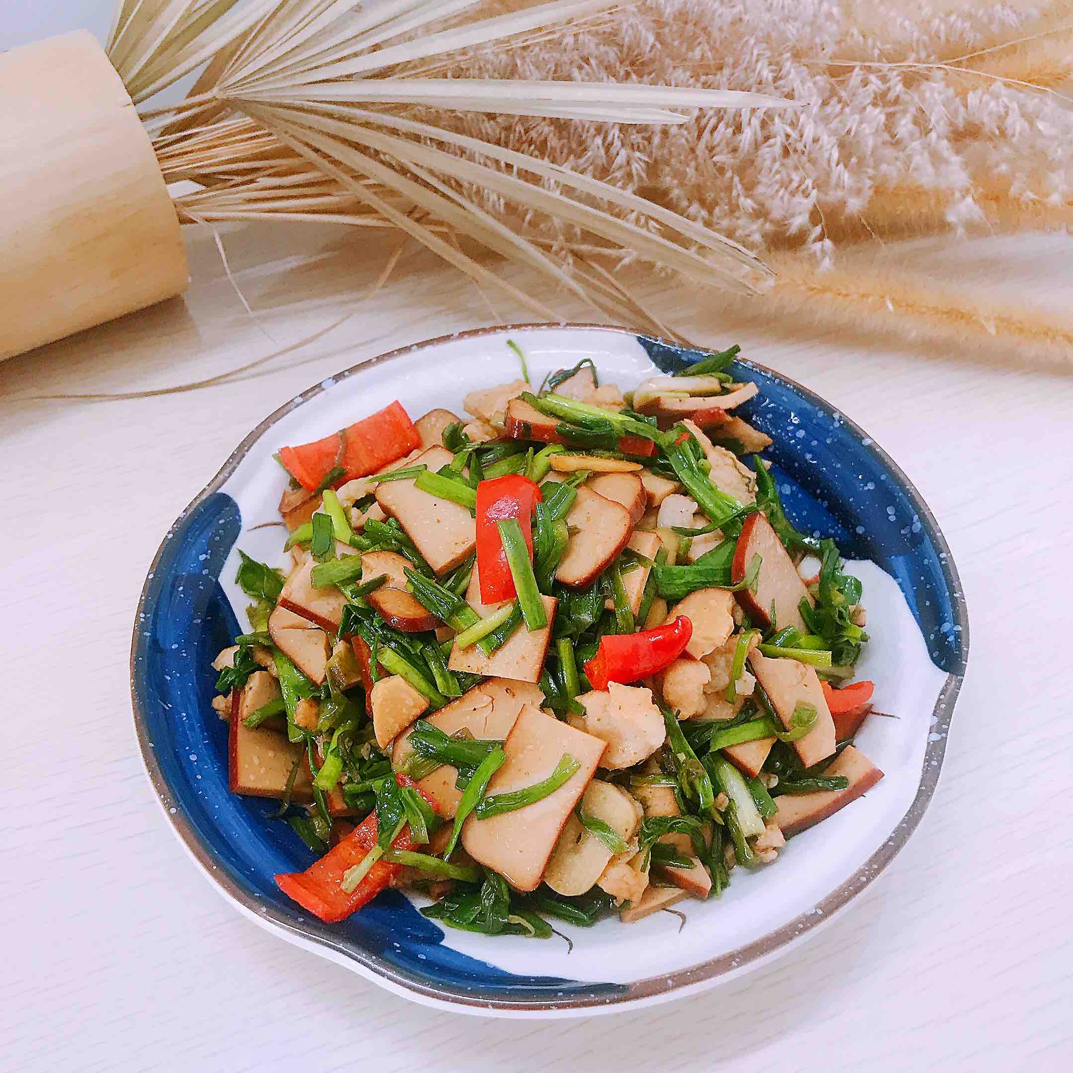 雞蛋干炒肉片的做法-咸鮮味炒菜譜