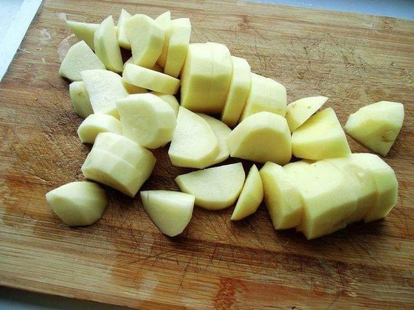 大盤牛肉的做法-香辣味燒菜譜-易網(wǎng)健康養(yǎng)生網(wǎng) 大盤牛肉的做法-香辣味燒菜譜