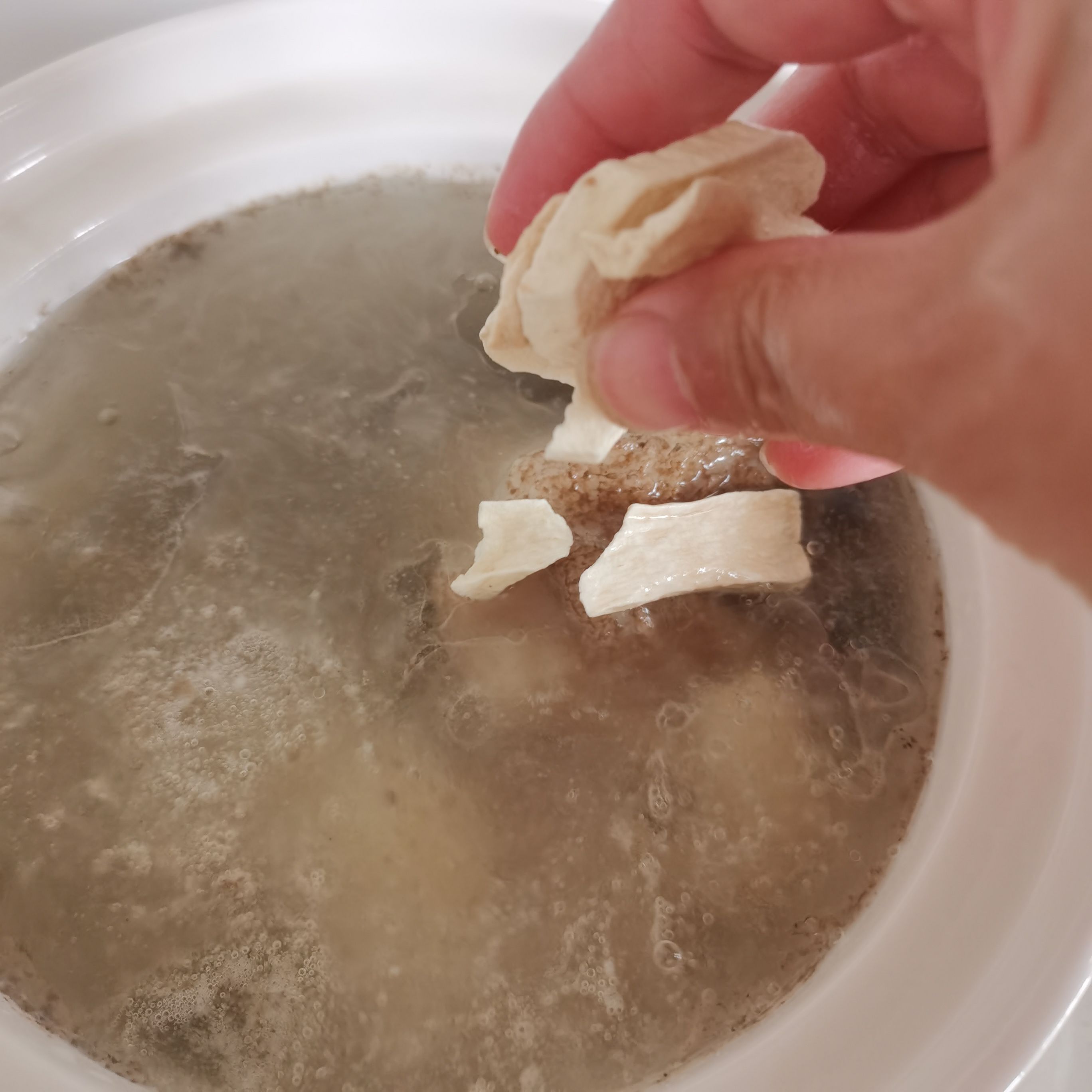 胡蘿卜玉米大骨湯的做法-家常味燉菜譜-易網健康養生網 胡蘿卜玉米大骨湯的做法-家常味燉菜譜