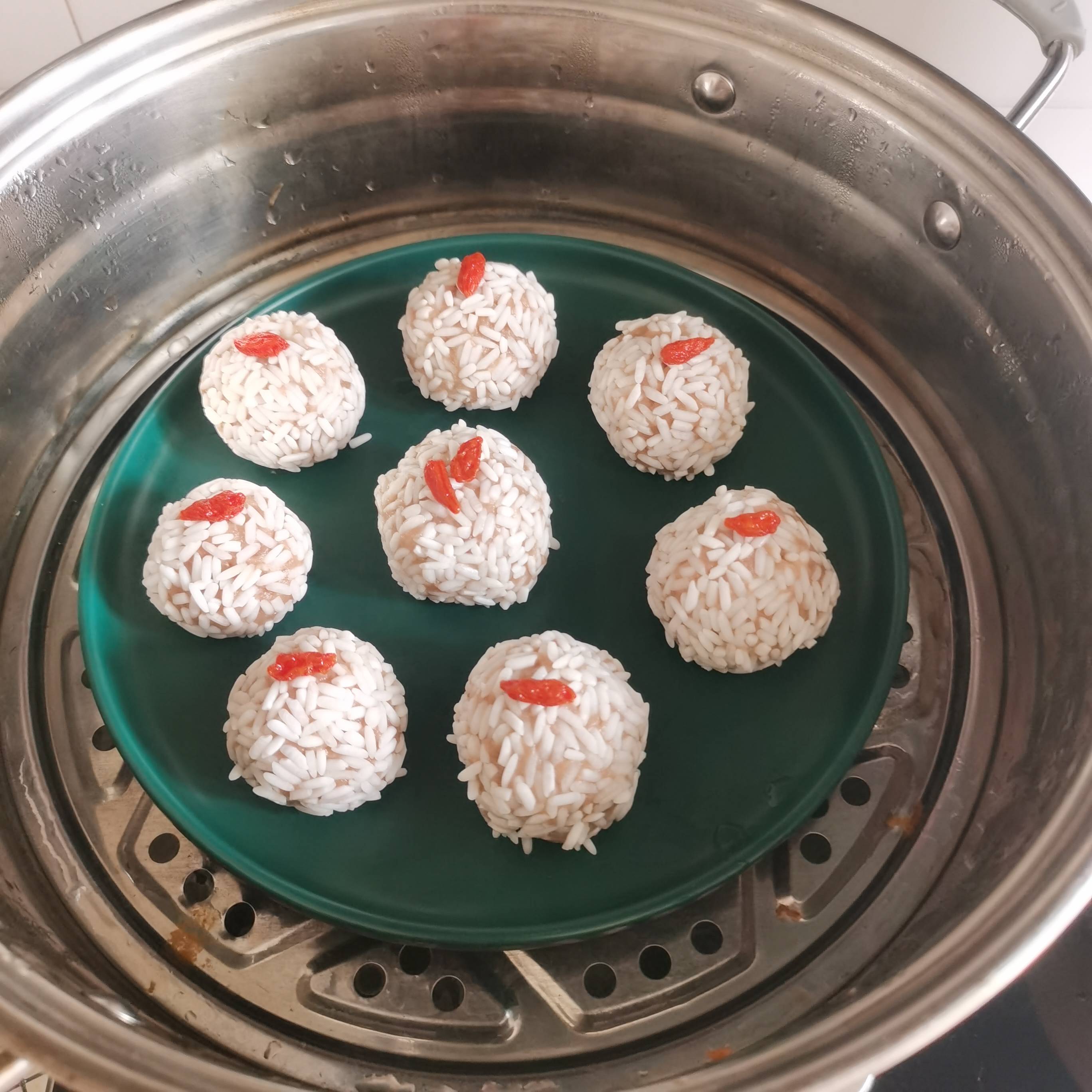 糯米珍珠丸子的做法-家常味蒸菜譜
