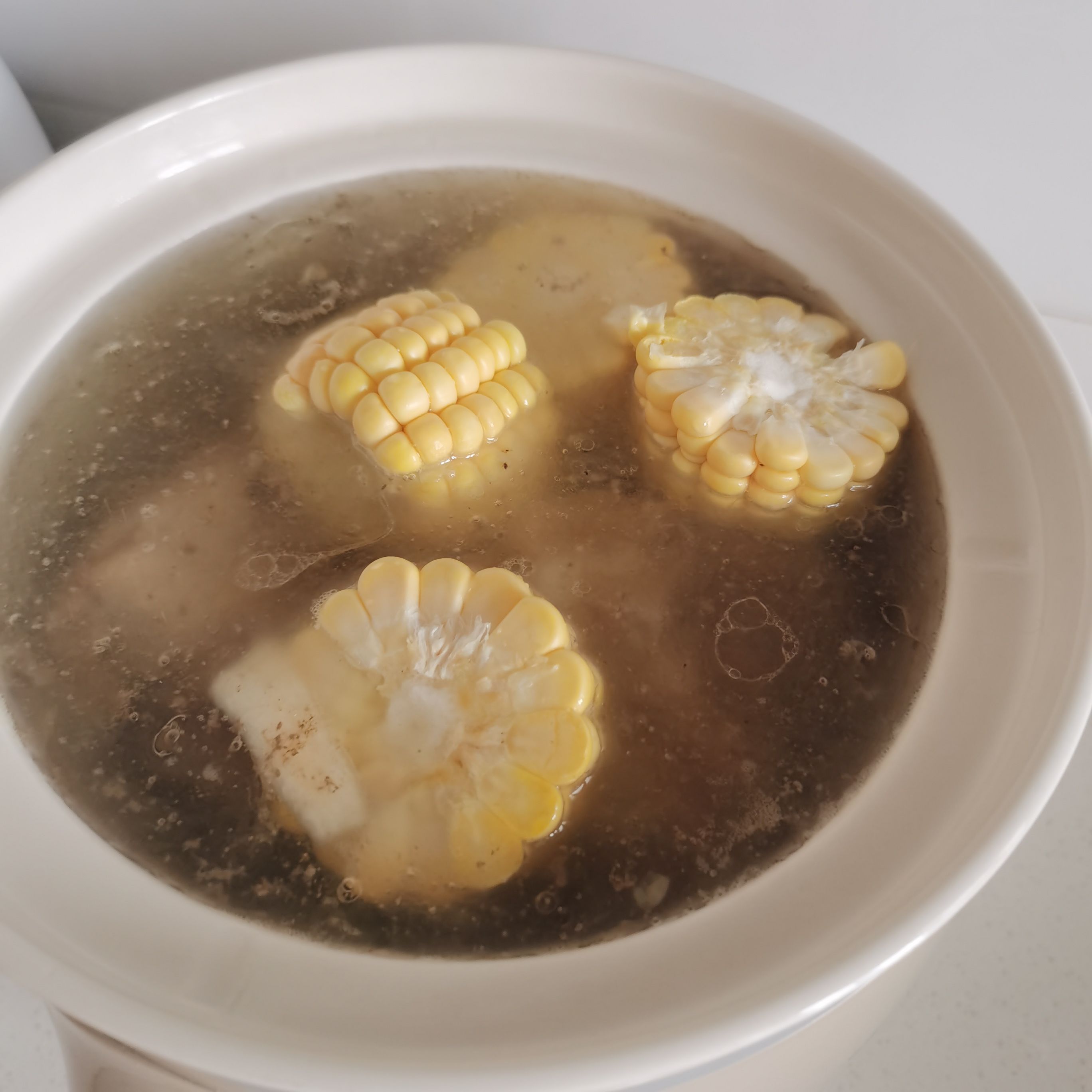 胡蘿卜玉米大骨湯的做法-家常味燉菜譜-易網健康養生網 胡蘿卜玉米大骨湯的做法-家常味燉菜譜