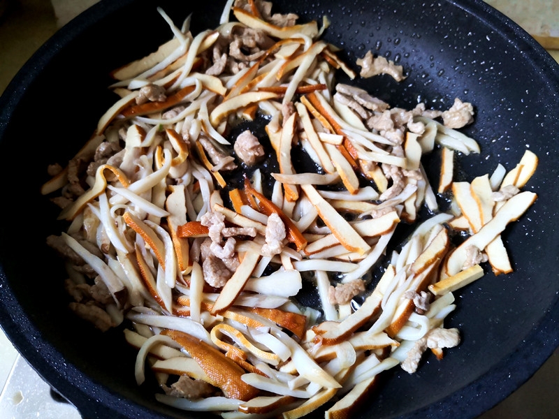 家常小炒的做法-家常味炒菜譜