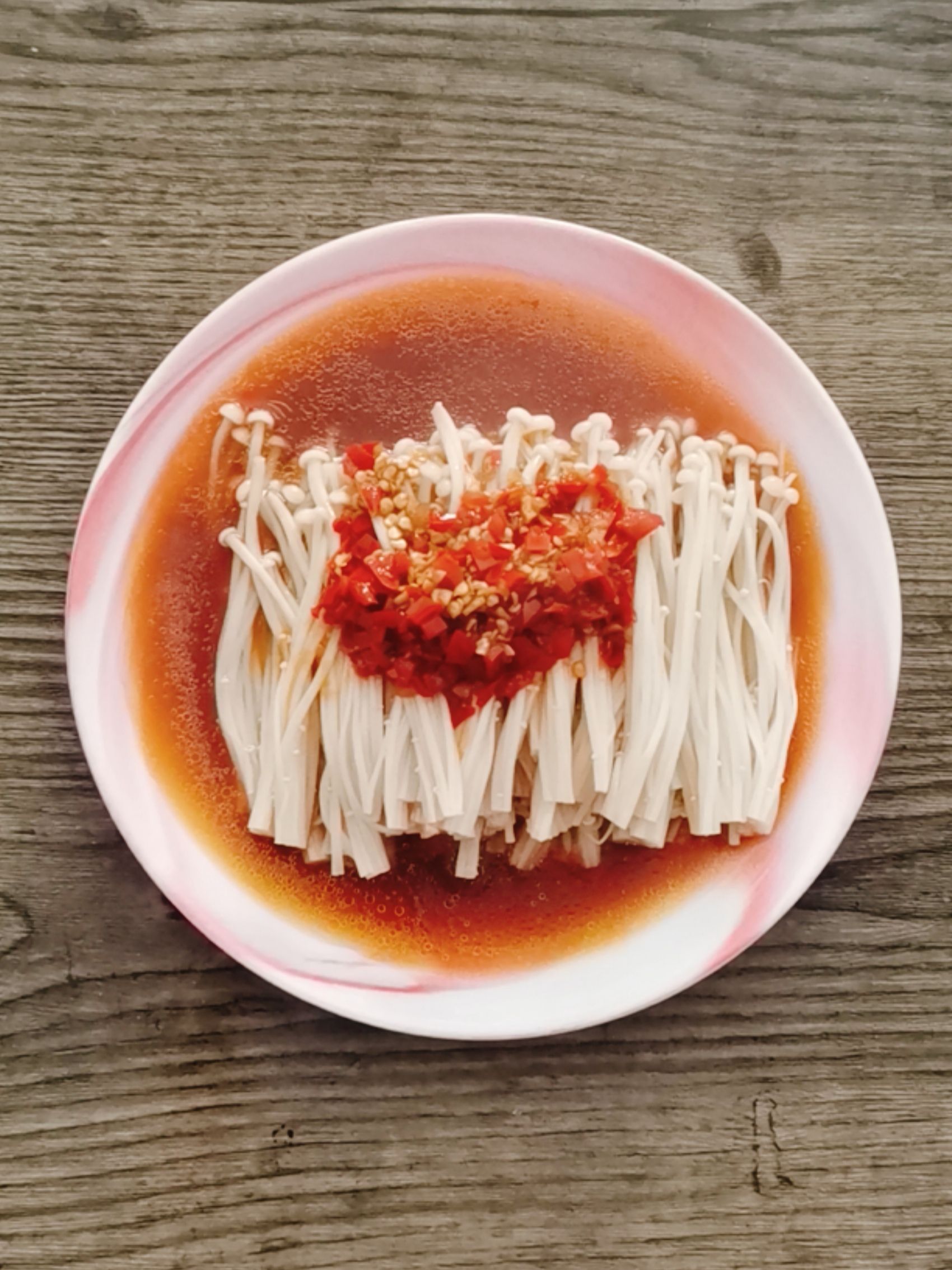 剁椒金針菇的做法-咸鮮味煮菜譜