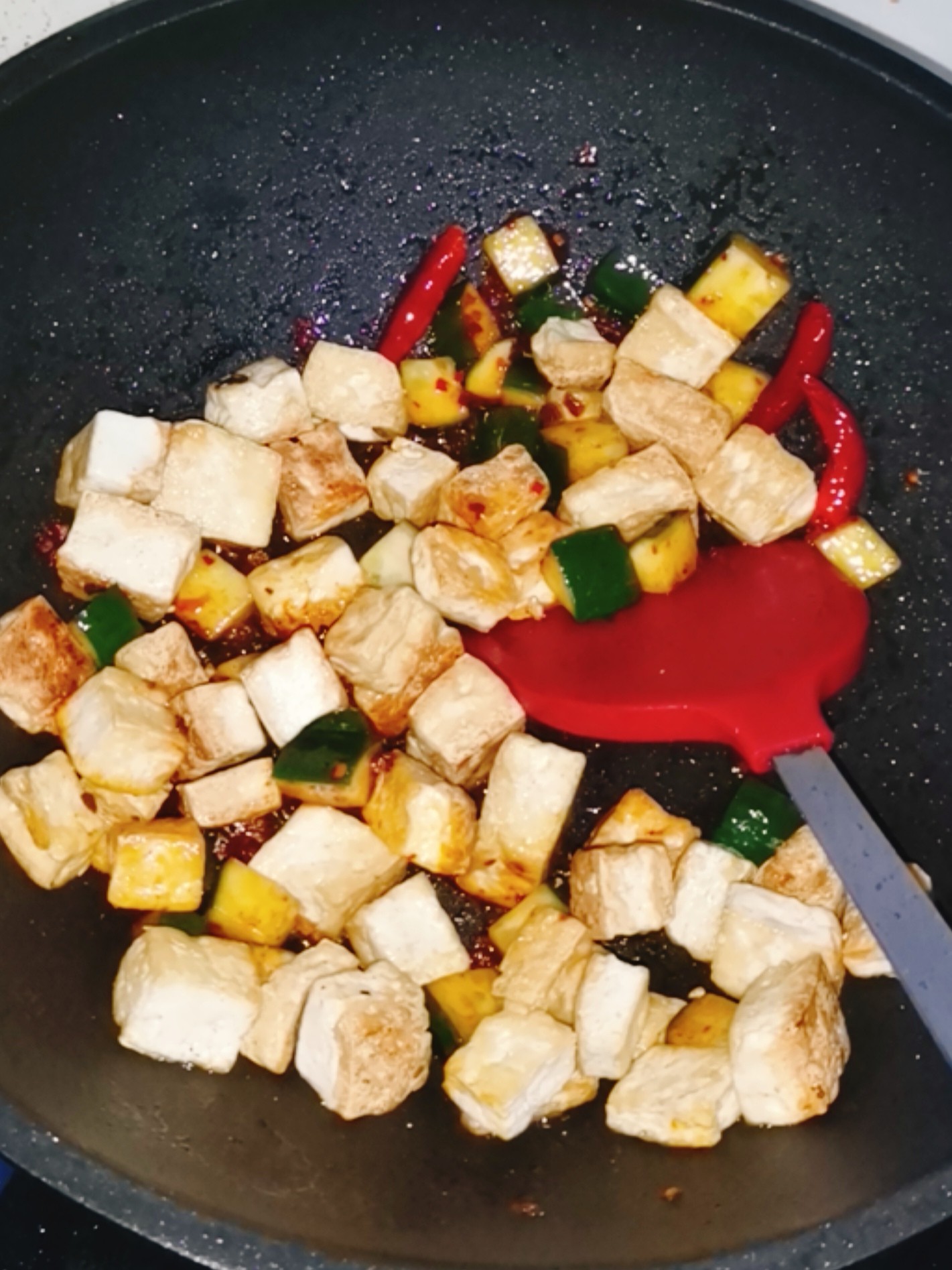 宮保豆腐的做法-咸鮮味炒菜譜