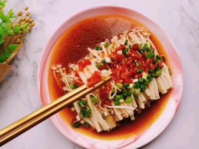 剁椒金針菇的做法-咸鮮味煮菜譜