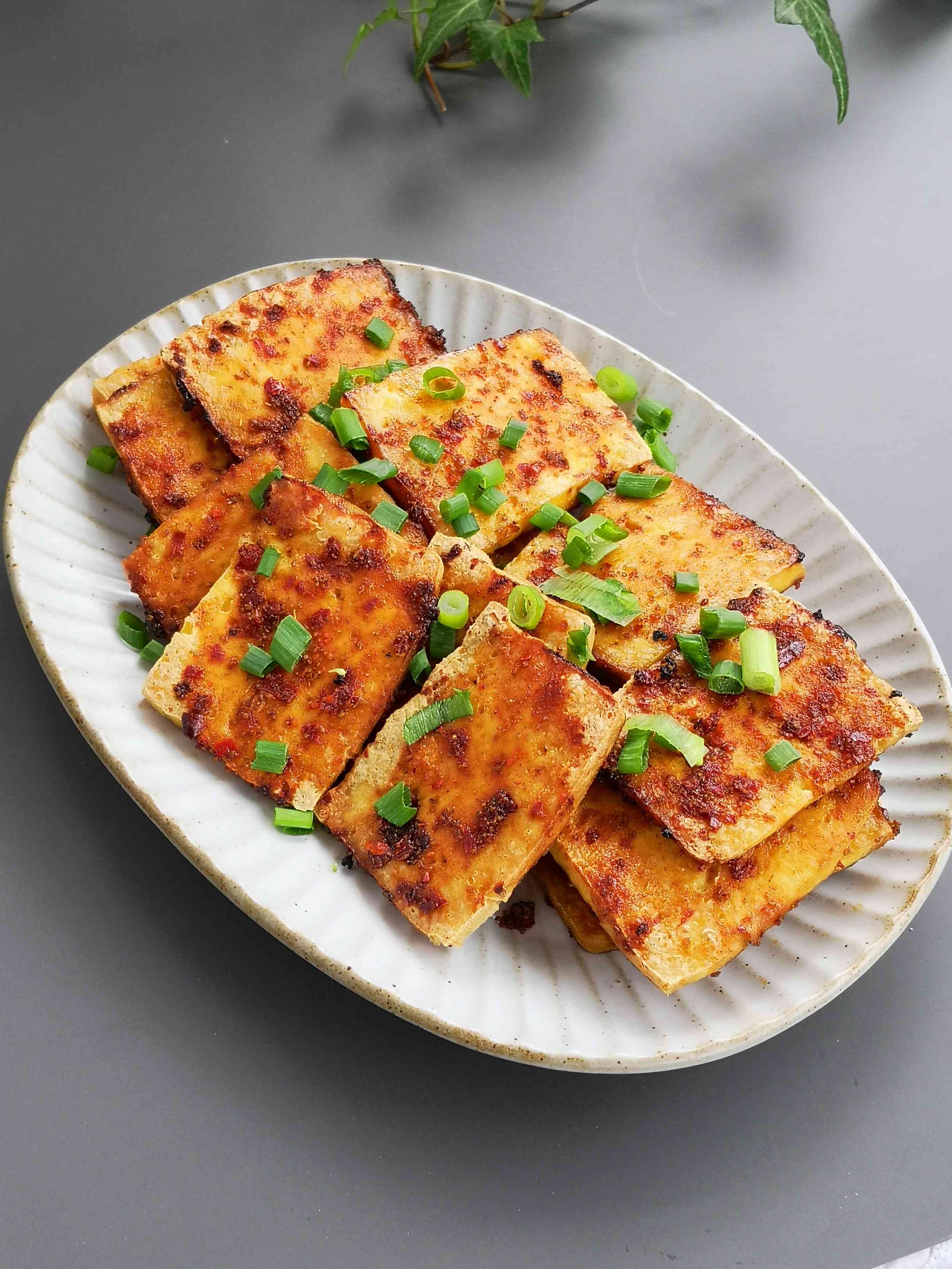 停不下來的美味，香辣烤豆腐的做法-香辣味烤菜譜