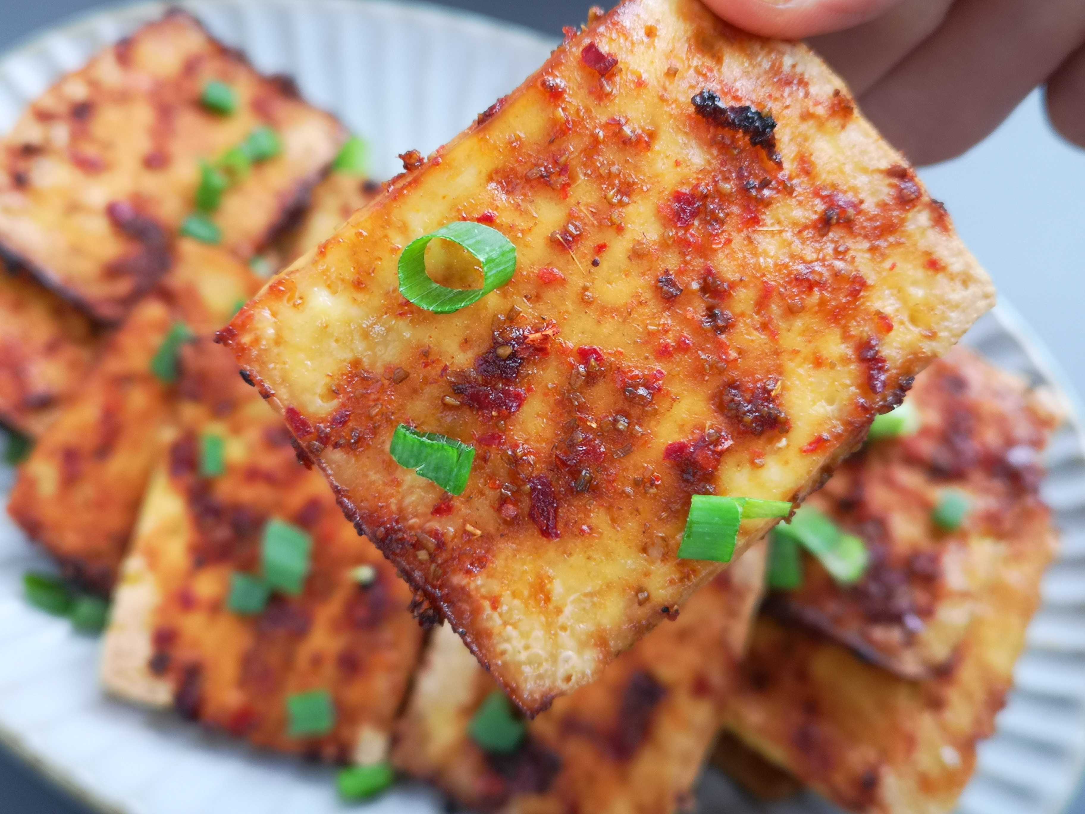 停不下來的美味，香辣烤豆腐的做法-香辣味烤菜譜