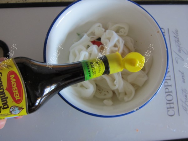 麻辣涼皮的做法-香辣味蒸菜譜