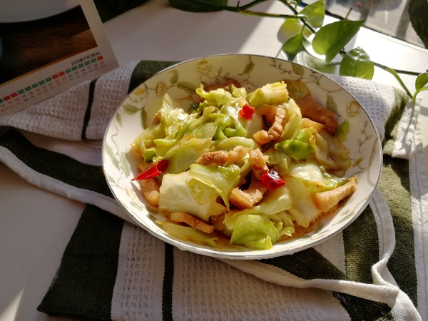 手撕包菜炒肉的做法-咸鮮味炒菜譜-易網健康養生網 手撕包菜炒肉的做法-咸鮮味炒菜譜