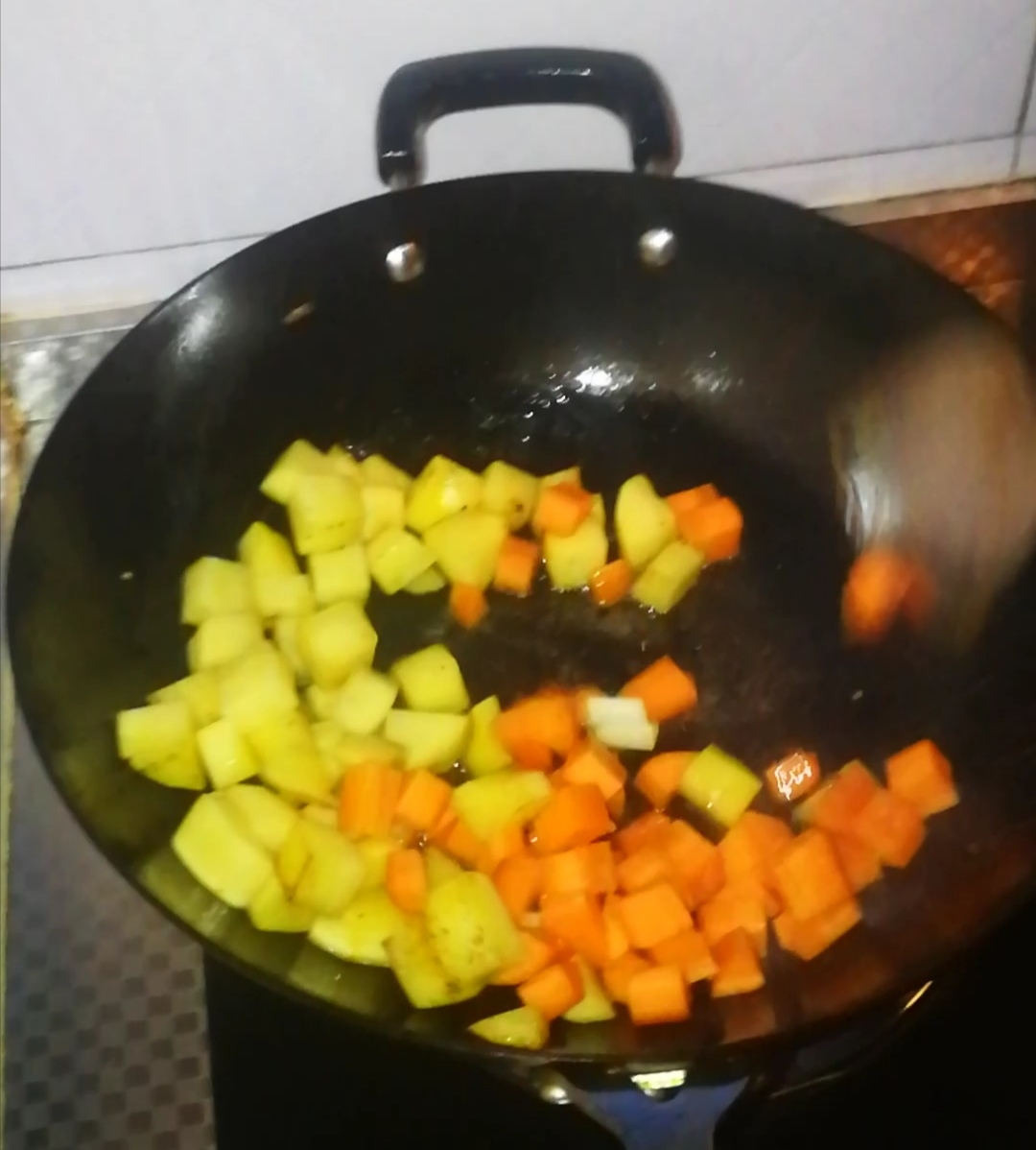 羅宋牛排湯的做法-家常味燉菜譜