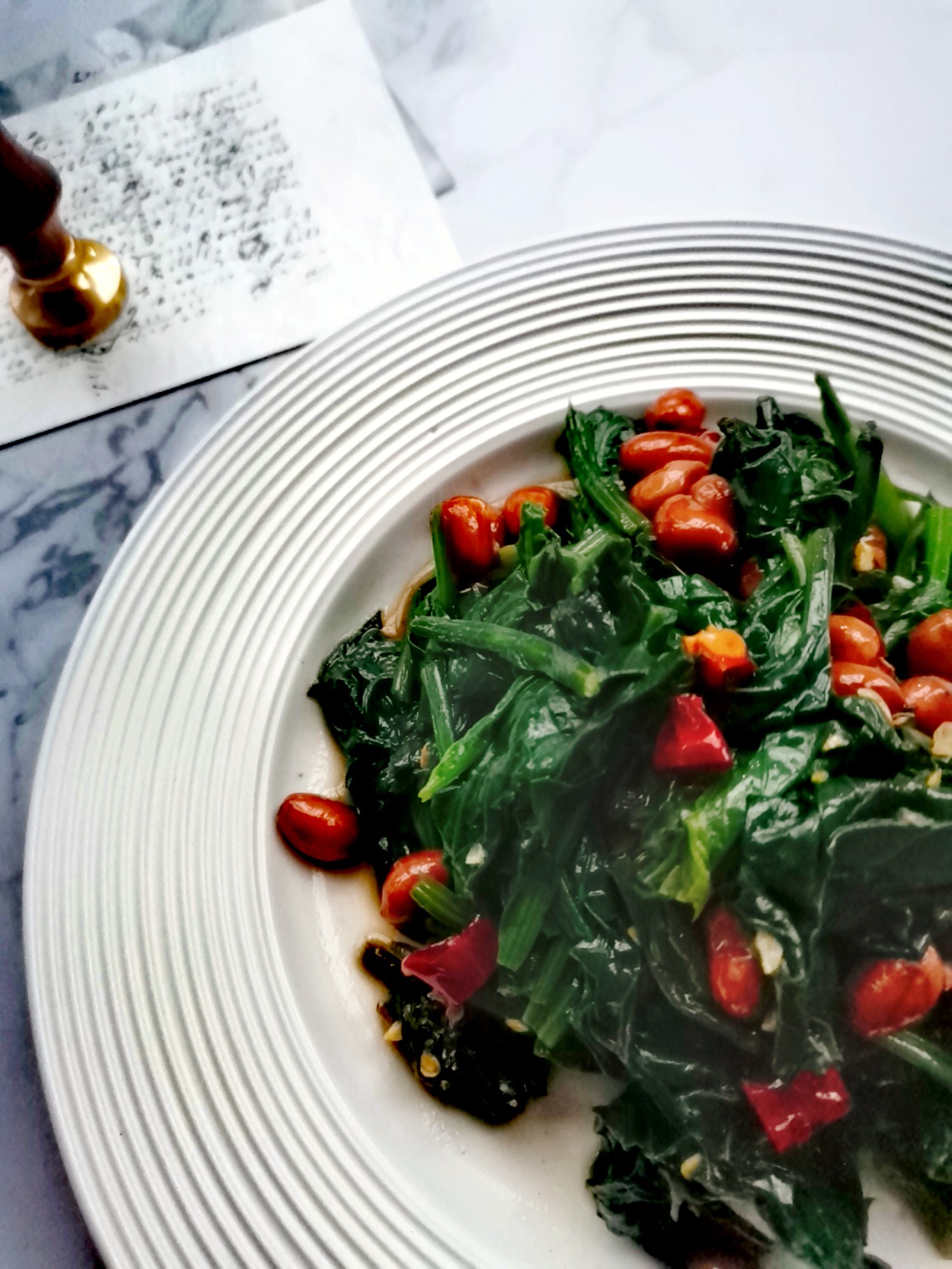 果仁菠菜的做法-咸鮮味拌菜譜