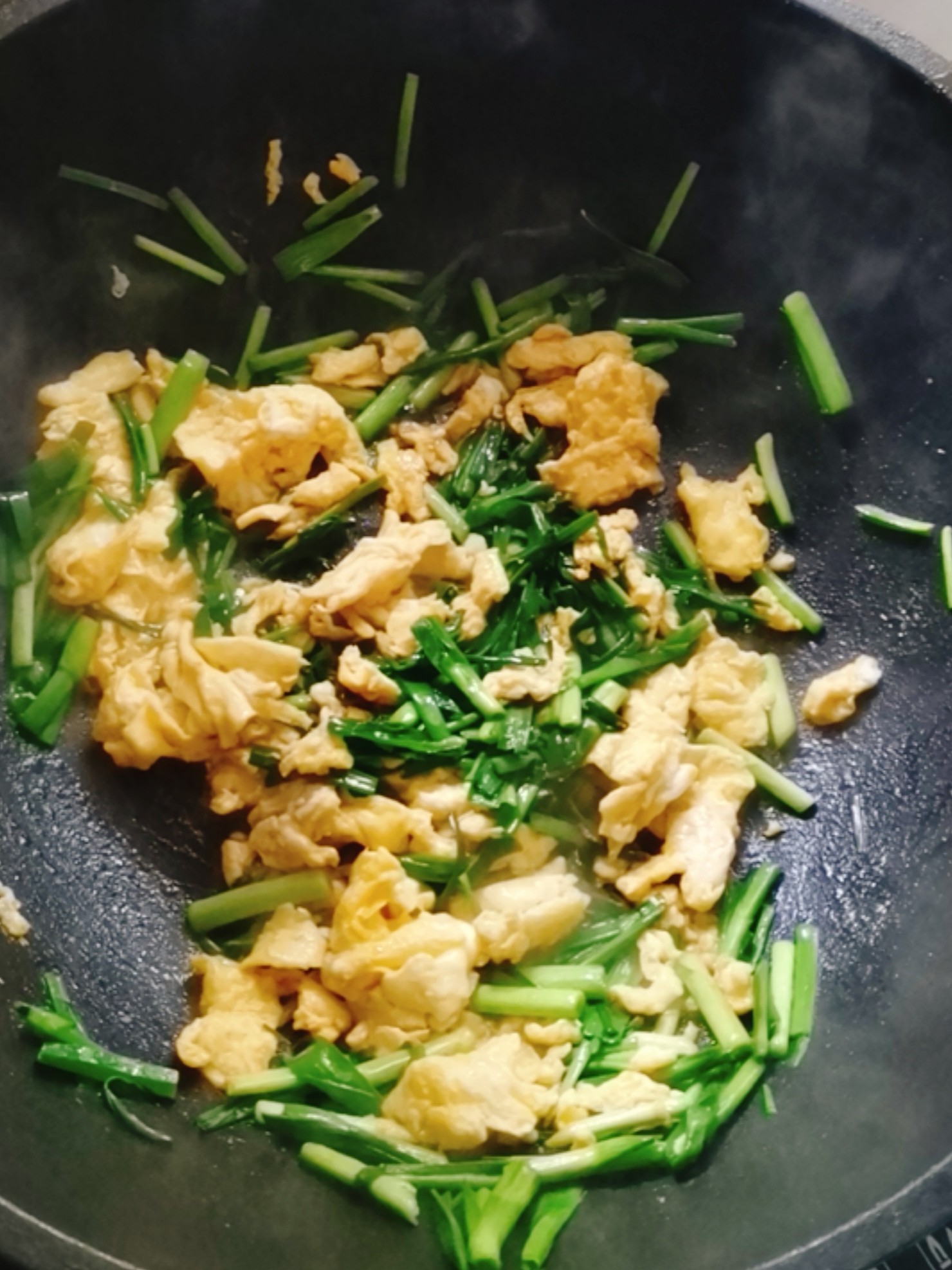 青蒜炒蛋的做法-咸鮮味炒菜譜