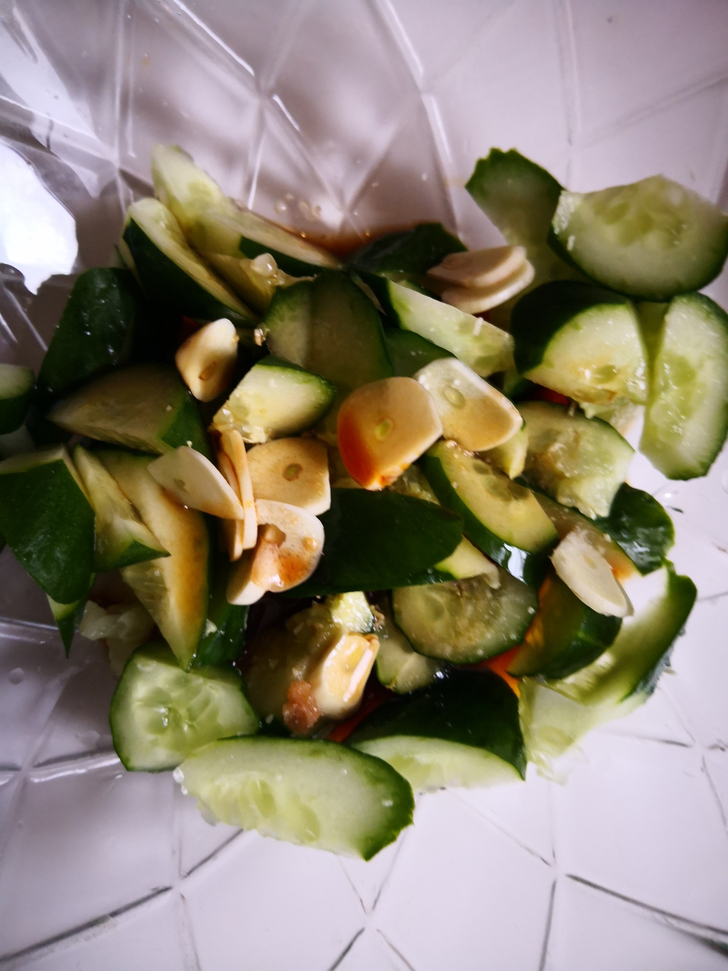 蝦皮拍黃瓜的做法-酸甜味拌菜譜-易網(wǎng)健康養(yǎng)生網(wǎng) 蝦皮拍黃瓜的做法-酸甜味拌菜譜