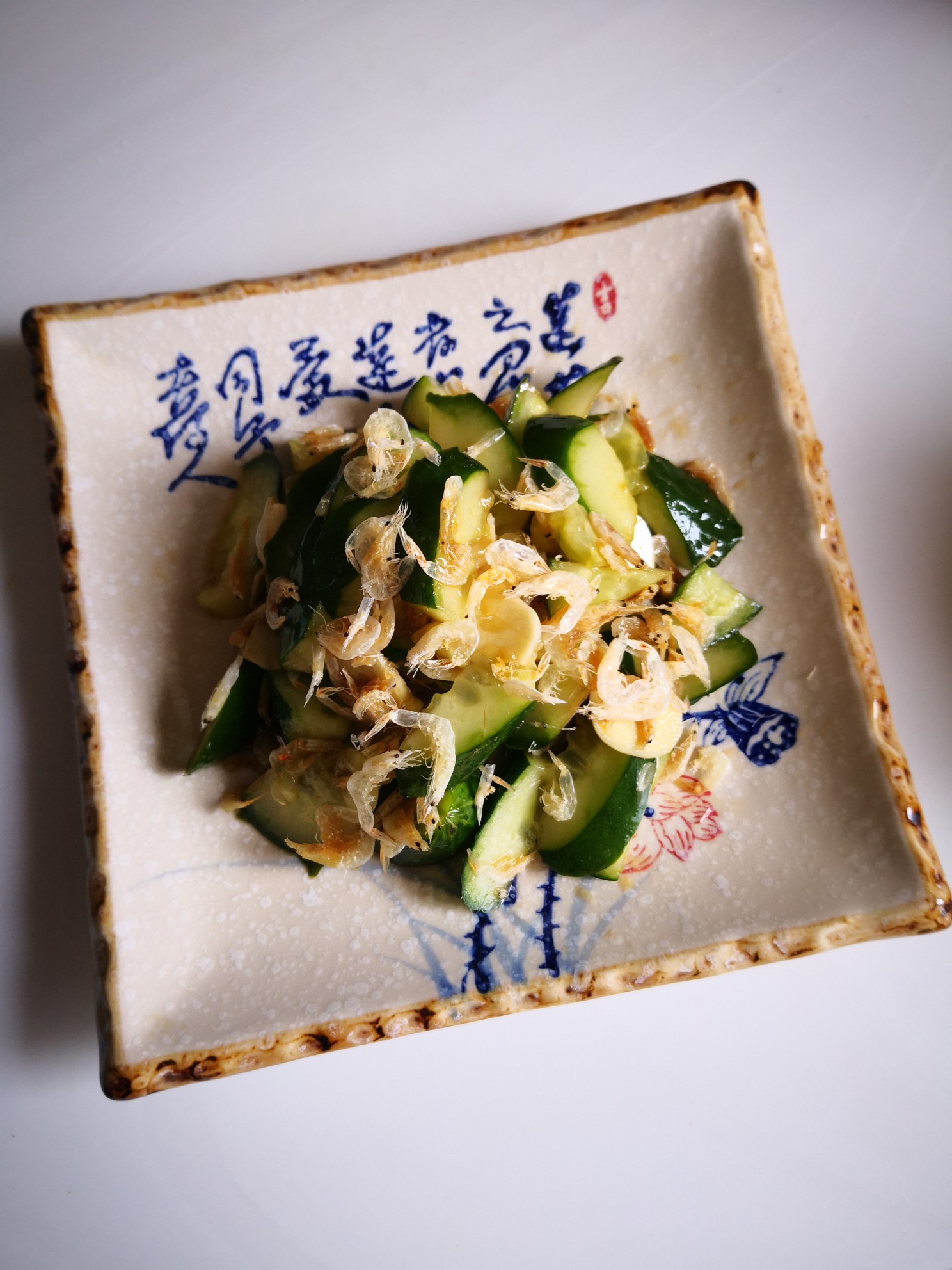 蝦皮拍黃瓜的做法-酸甜味拌菜譜-易網(wǎng)健康養(yǎng)生網(wǎng) 蝦皮拍黃瓜的做法-酸甜味拌菜譜