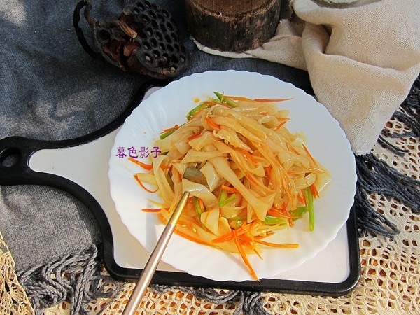 麻辣涼皮的做法-香辣味蒸菜譜