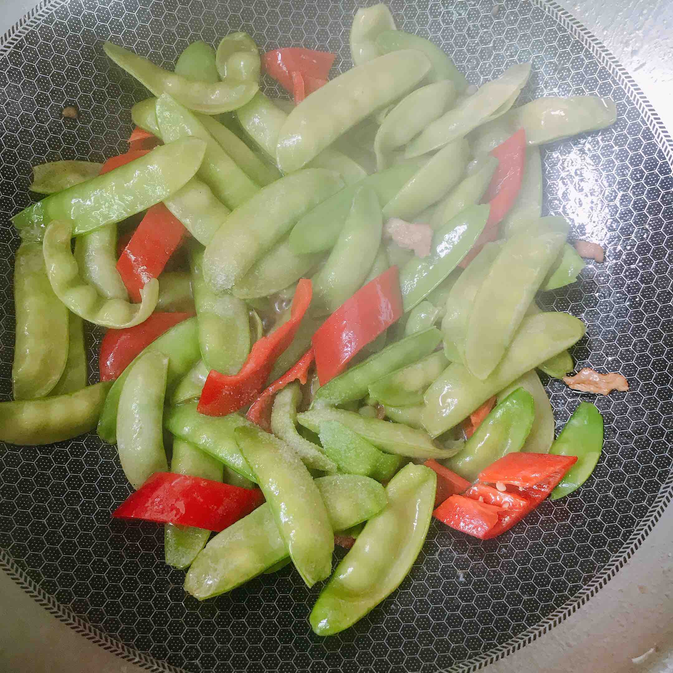 荷蘭豆炒肉片的做法-咸鮮味炒菜譜