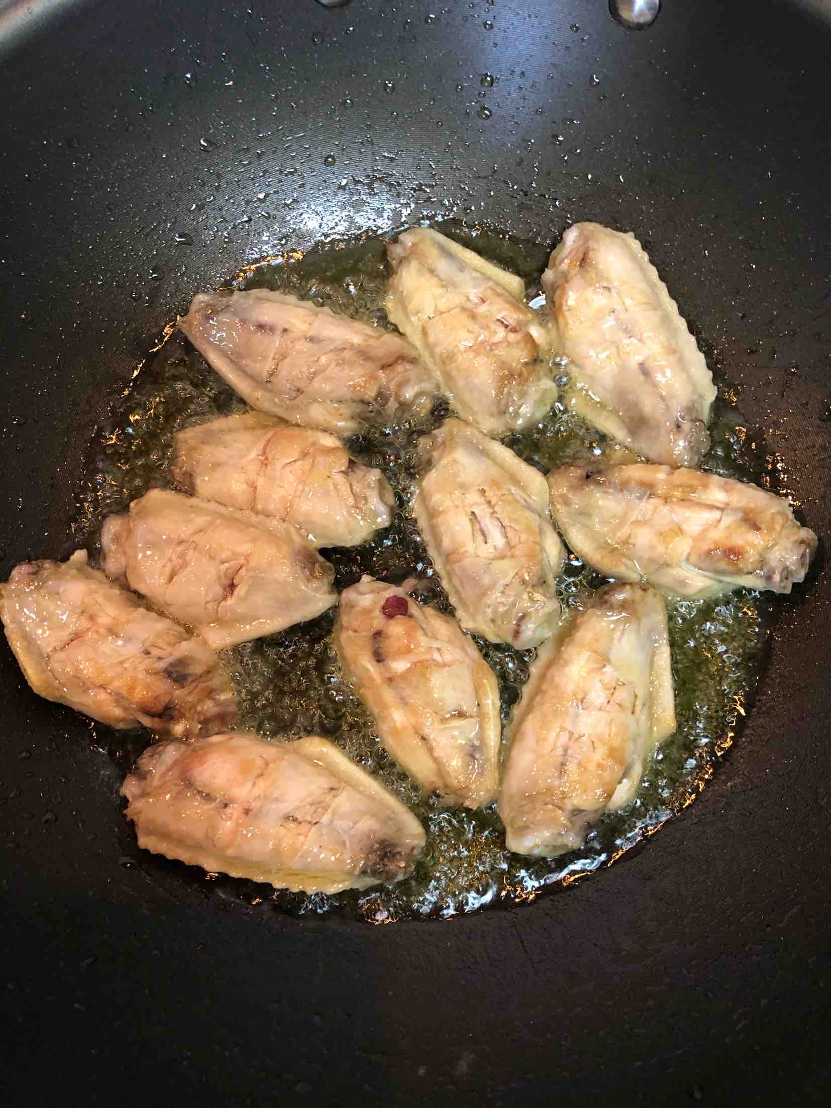 雞翅煲的做法-家常味煲菜譜