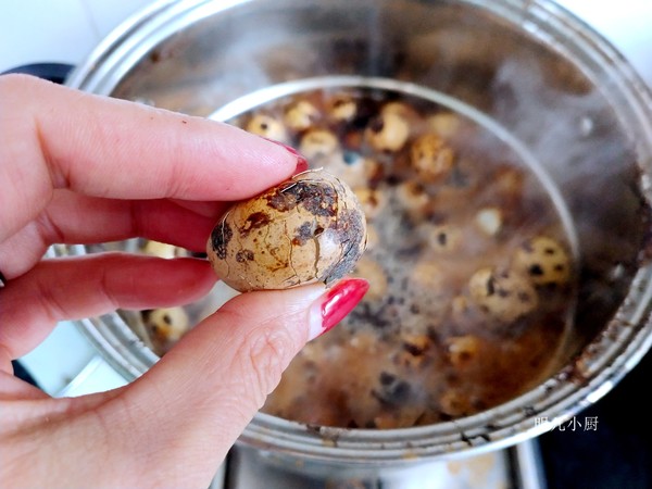 醬鵪鶉蛋的做法-家常味煮菜譜