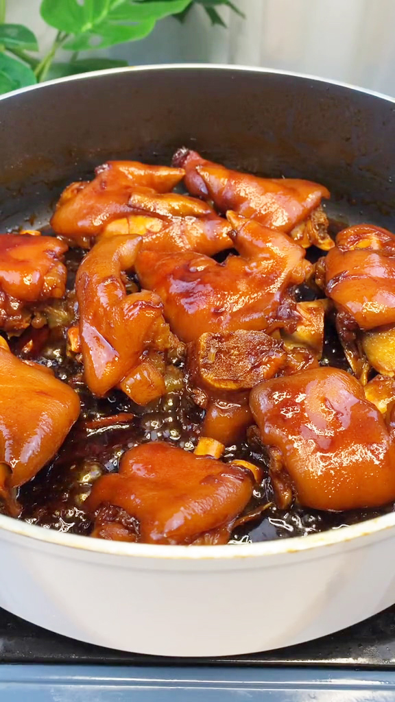 美容豬蹄的做法-咸鮮味燉菜譜