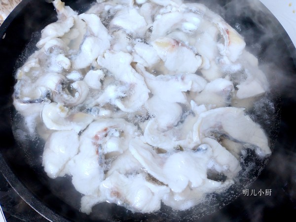 草魚(yú)片的做法-家常味煮菜譜