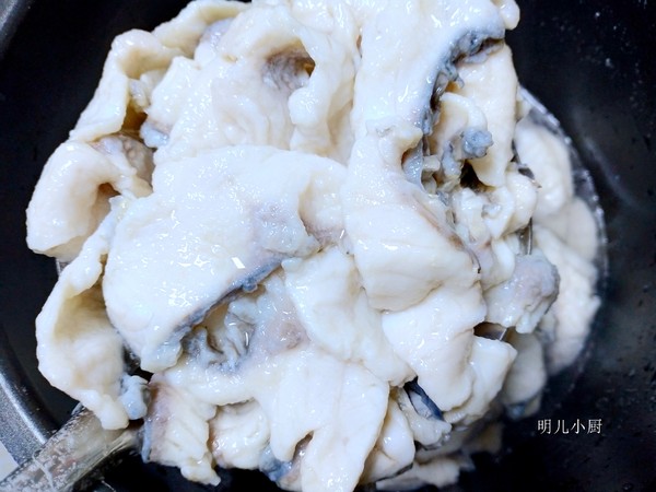 草魚(yú)片的做法-家常味煮菜譜