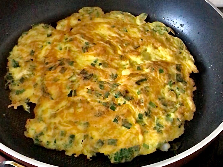 蝦仁煎蛋的做法-咸鮮味煎菜譜