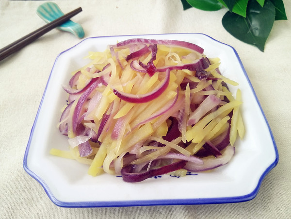 土豆絲炒洋蔥的做法-家常味炒菜譜