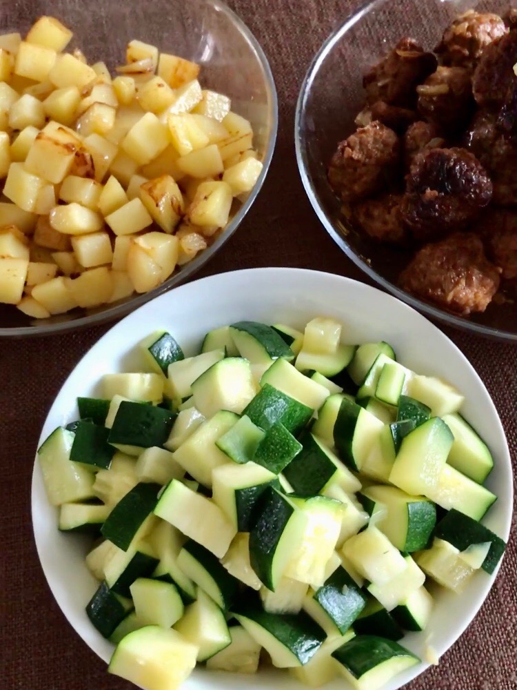 牛肉丸子夜宵的做法-咸鮮味炒菜譜