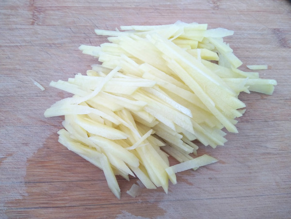 土豆絲炒洋蔥的做法-家常味炒菜譜