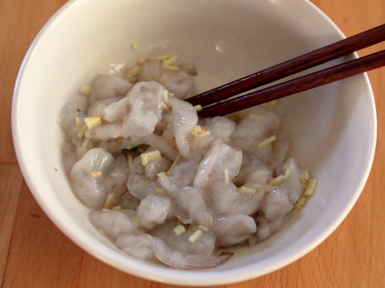 蝦仁豆腐的做法-咸鮮味炒菜譜-易網健康養生網 蝦仁豆腐的做法-咸鮮味炒菜譜