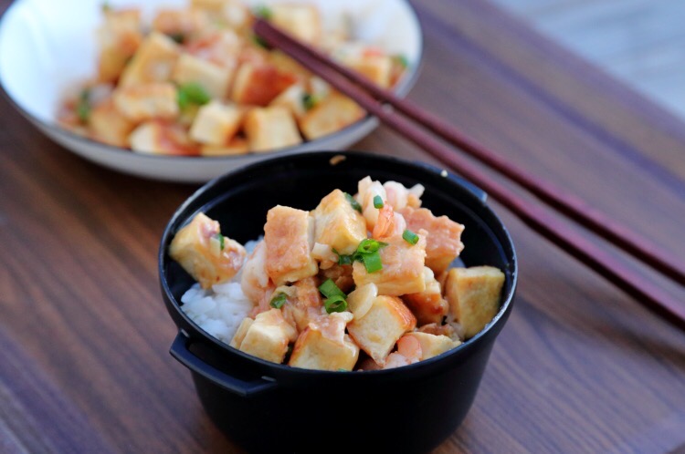 蝦仁豆腐的做法-咸鮮味炒菜譜-易網健康養生網 蝦仁豆腐的做法-咸鮮味炒菜譜