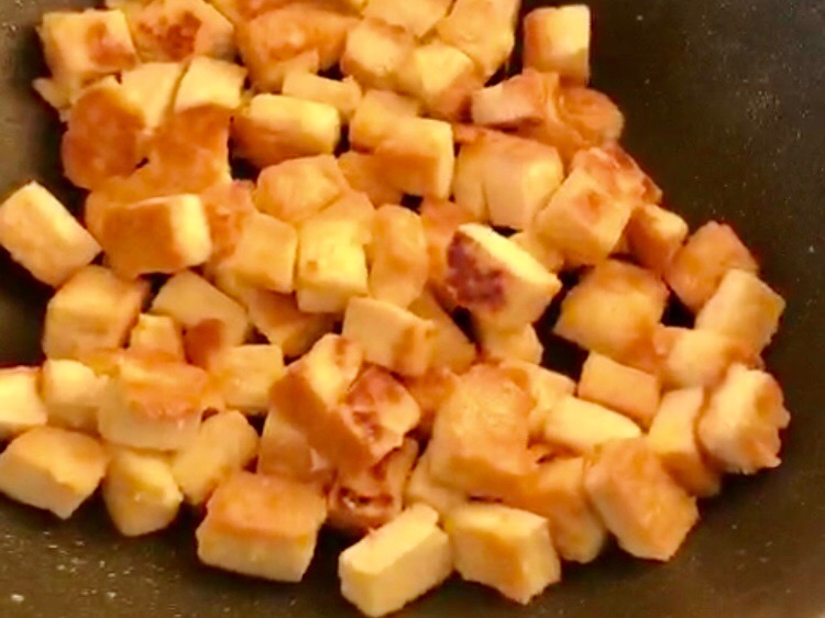 蝦仁豆腐的做法-咸鮮味炒菜譜-易網健康養生網 蝦仁豆腐的做法-咸鮮味炒菜譜