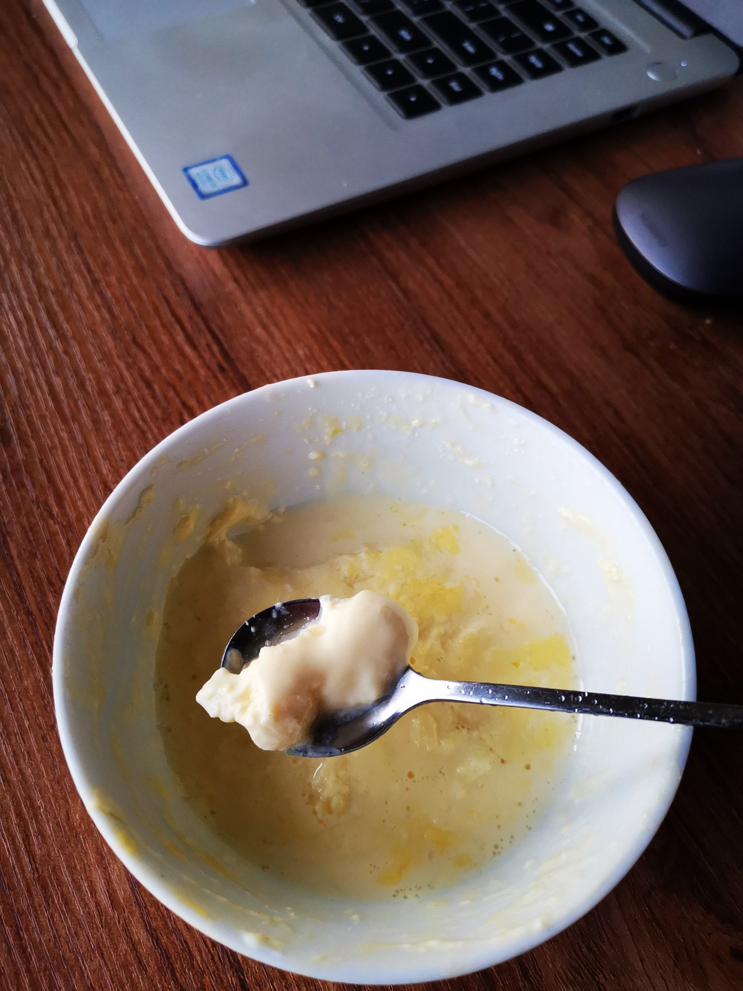 牛奶蒸蛋的做法-奶香味微波菜譜