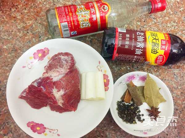 香鹵牛肉的做法-五香味鹵菜譜