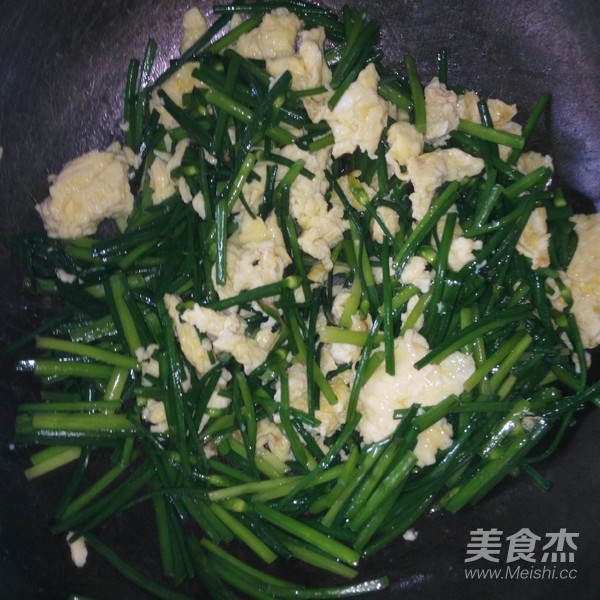 韭菜苔炒雞蛋的做法-家常味炒菜譜
