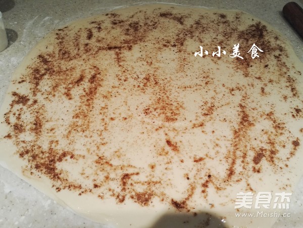 千層蒸餅：柔軟養胃的家常主食的做法-五香味蒸菜譜