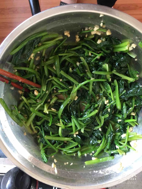 涼拌菠菜的做法-家常味拌菜譜