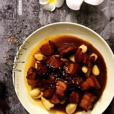 臘八蒜紅燒肉的做法-魚香味燉菜譜