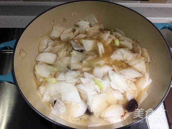 快手蘿卜羊肉煲的做法-咸鮮味煲菜譜