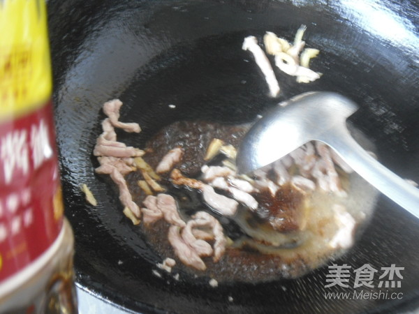 里脊肉炒扁豆絲的做法-家常味炒菜譜-易網健康養生網 里脊肉炒扁豆絲的做法-家常味炒菜譜