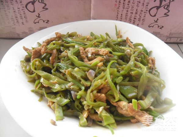 里脊肉炒扁豆絲的做法-家常味炒菜譜-易網健康養生網 里脊肉炒扁豆絲的做法-家常味炒菜譜